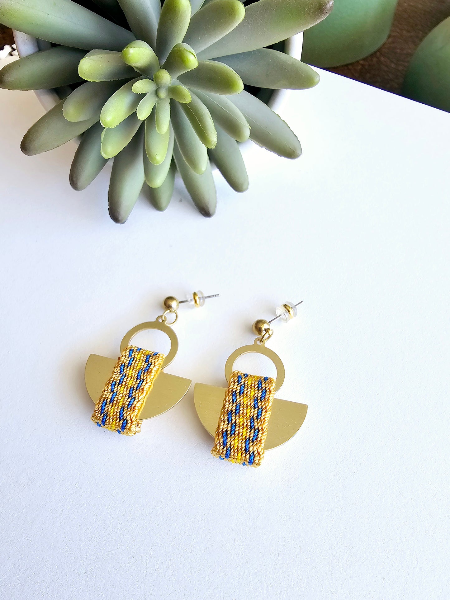 Aros media luna / half moon earrings image 2