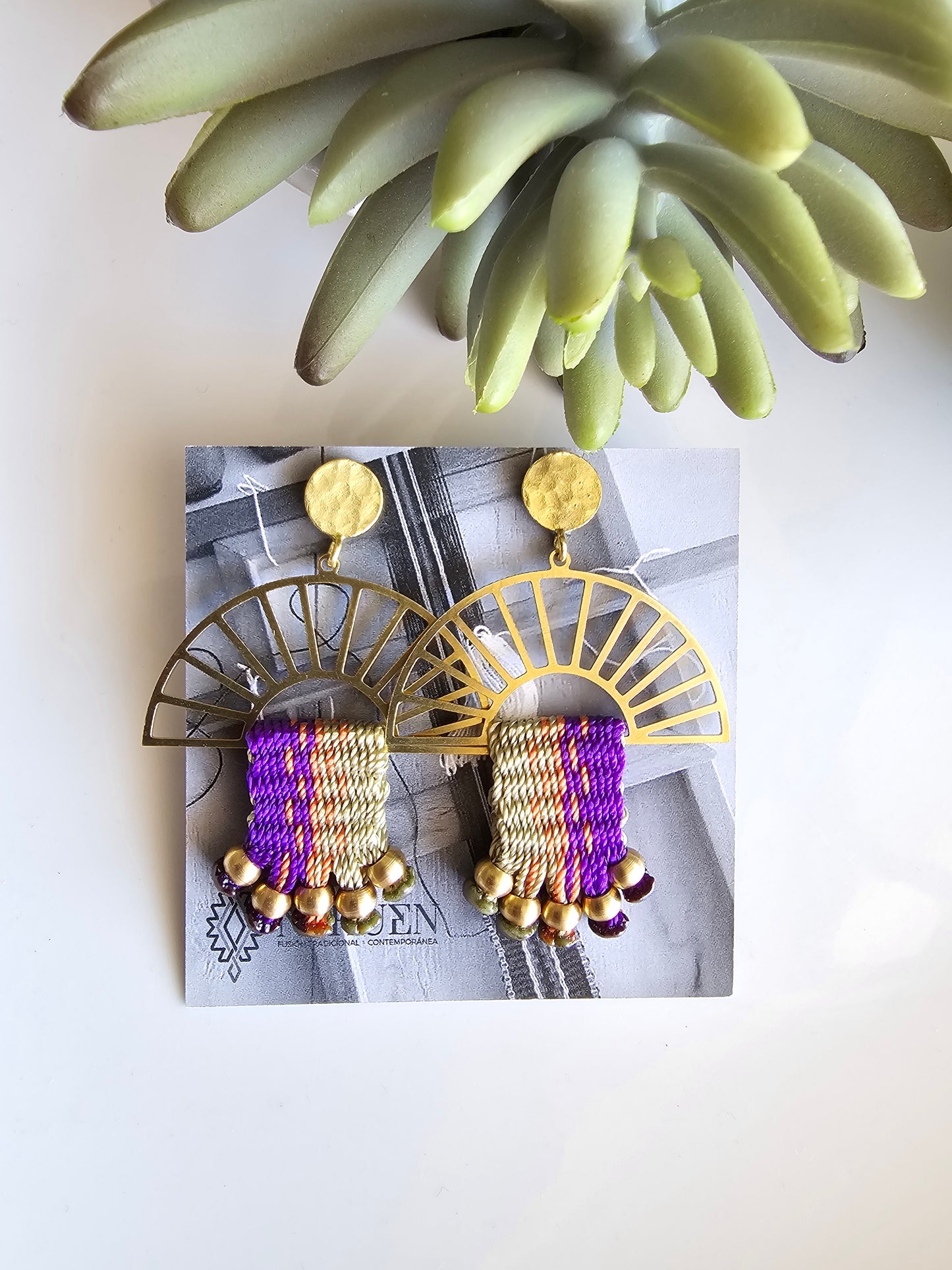 Aros media luna /half moon earrings image 1