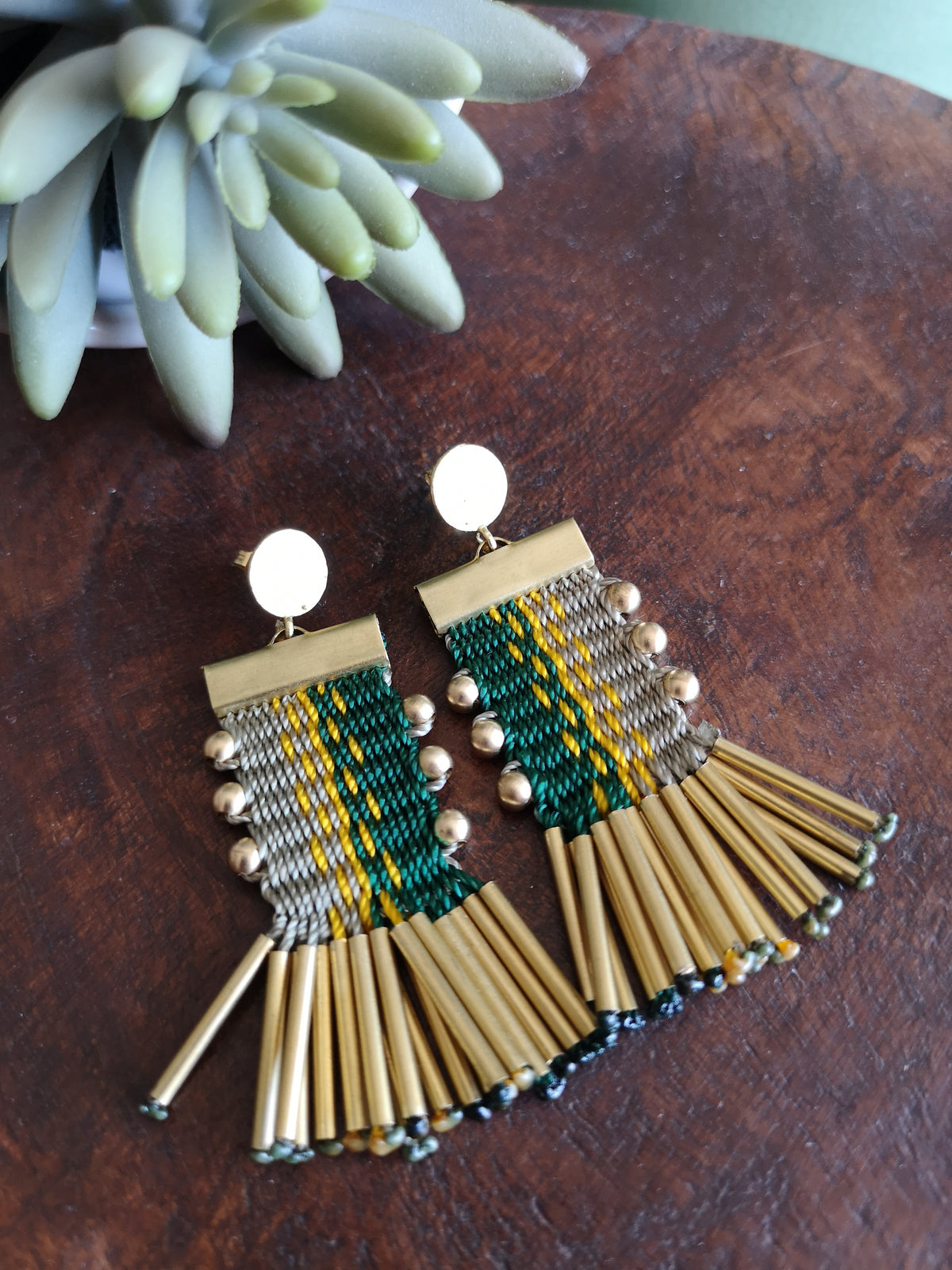 Aros tassel con base / Tassel earrings image 5