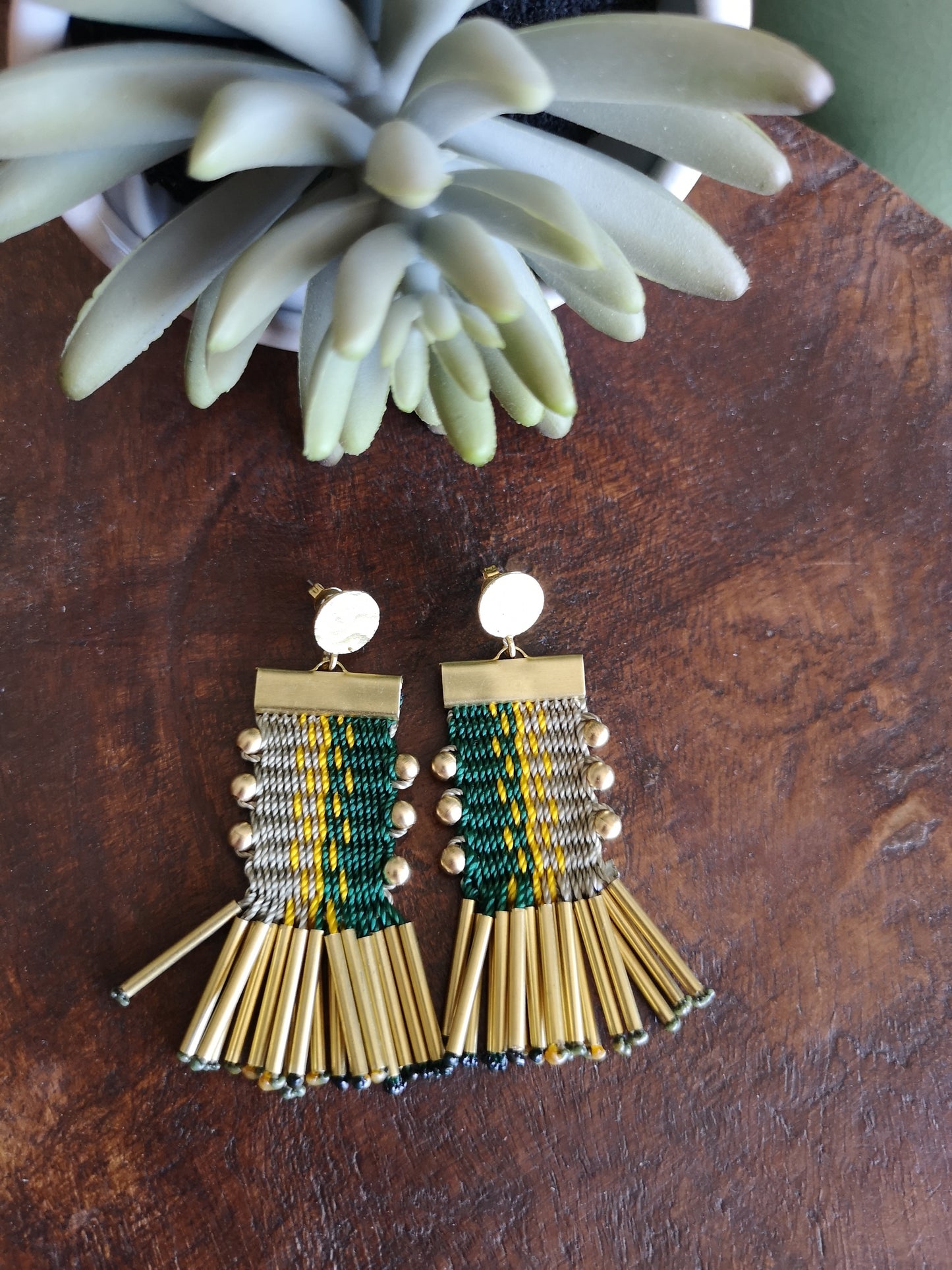 Aros tassel con base / Tassel earrings image 6