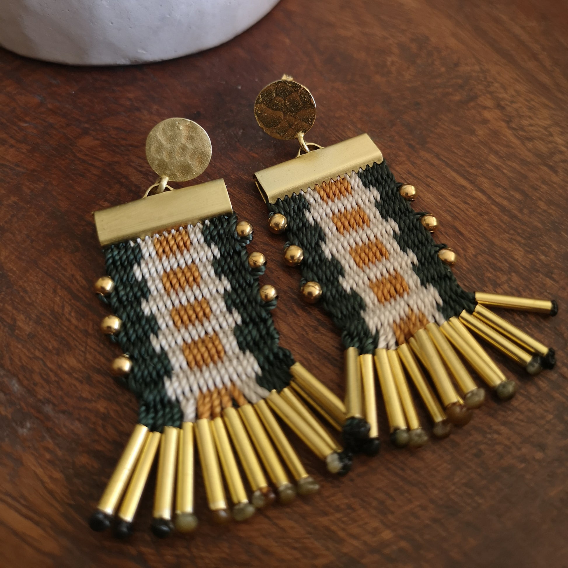 Aros tassel con base / Tassel earrings image 11