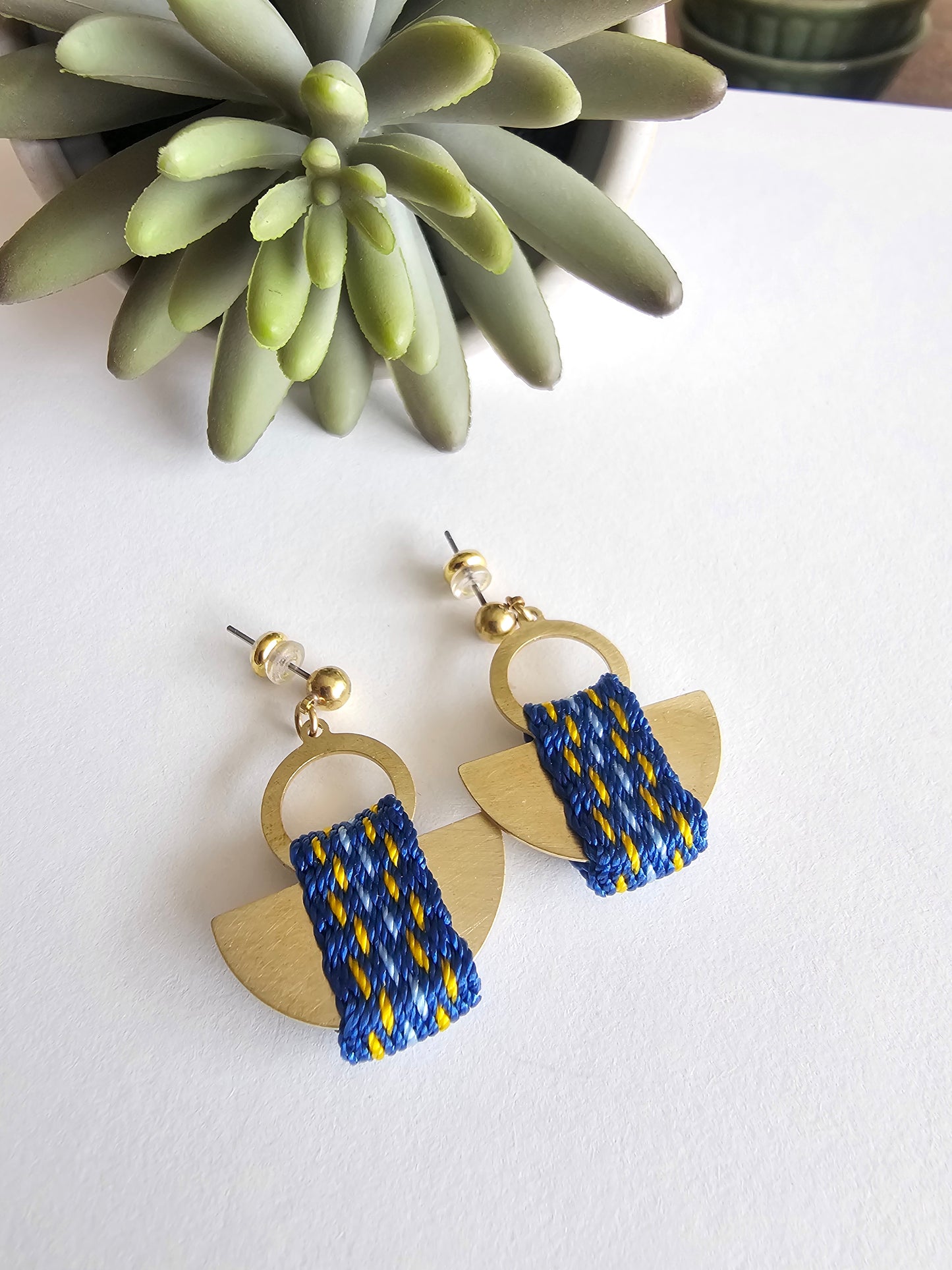 Aros media luna / half moon earrings