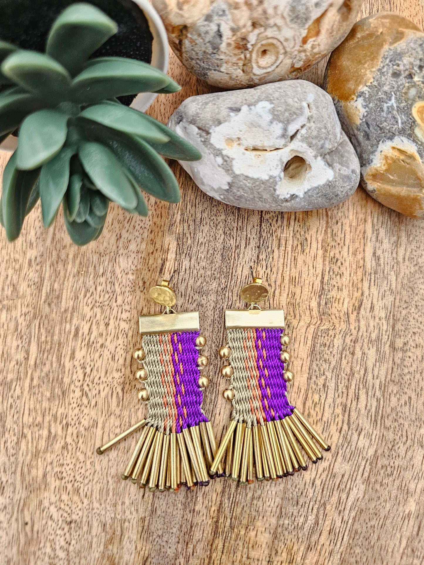 Aros tassel con base / Tassel earrings image 3